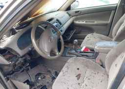 2002 TOYOTA CAMRY LE