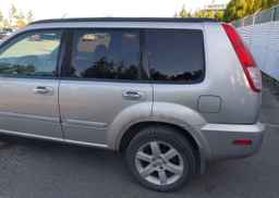 2006 NISSAN X-TRAIL XE