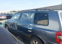 2004 TOYOTA HIGHLANDER LIMITED