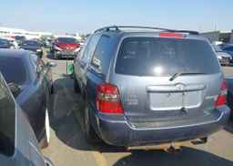 2004 TOYOTA HIGHLANDER LIMITED