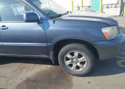 2004 TOYOTA HIGHLANDER LIMITED