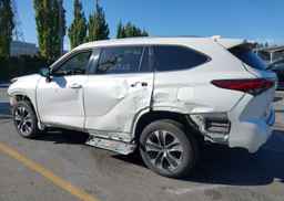2021 TOYOTA highlander xle