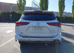 2021 TOYOTA highlander xle