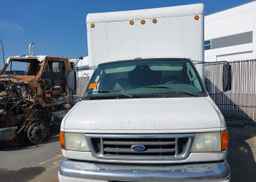 2006 FORD ECONOLINE E450 SUPER DUTY CUTWY VAN
