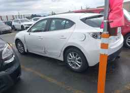 2015 MAZDA 3 TOURING