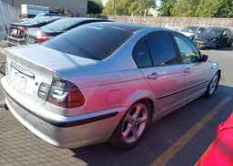 2002 BMW 320I