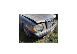 1990 MERCEDES-BENZ 300 E