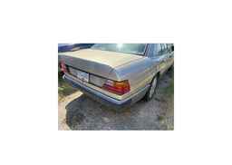 1990 MERCEDES-BENZ 300 E