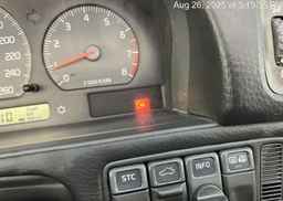 2000 VOLVO C70