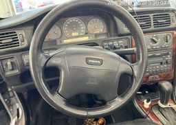 2000 VOLVO C70