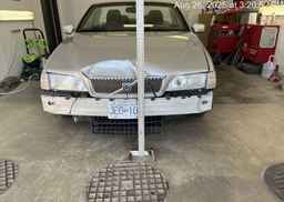 2000 VOLVO C70
