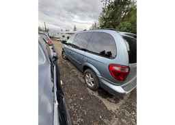2005 DODGE CARAVAN SXT