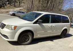 2012 DODGE GRAND CARAVAN SE
