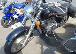2001 HONDA VT1100 C2