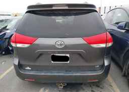 2012 TOYOTA SIENNA LE