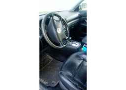 2004 VOLKSWAGEN PASSAT GLS