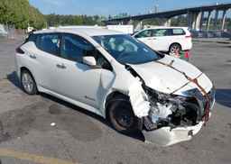 2018 NISSAN LEAF