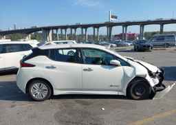 2018 NISSAN LEAF