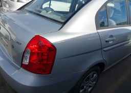 2010 HYUNDAI ACCENT GLS