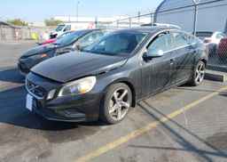 2012 VOLVO S60