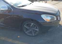 2012 VOLVO S60