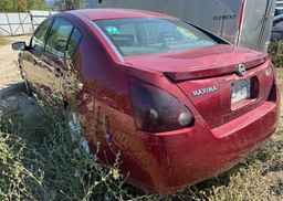 2004 NISSAN MAXIMA SE