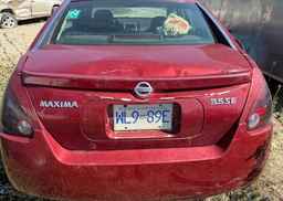 2004 NISSAN MAXIMA SE