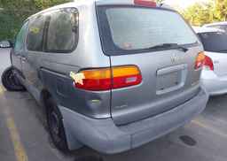 2000 TOYOTA SIENNA CE