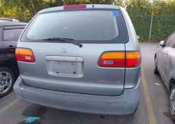 2000 TOYOTA SIENNA CE