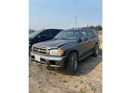 2004 NISSAN PATHFINDER LE