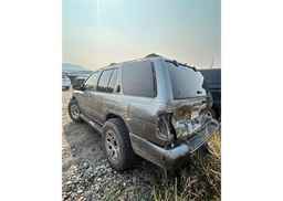 2004 NISSAN PATHFINDER LE