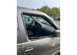 2004 NISSAN PATHFINDER LE