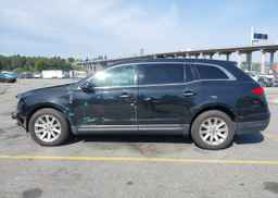 2014 LINCOLN MKT