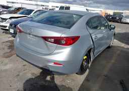 2018 MAZDA 3 Sport