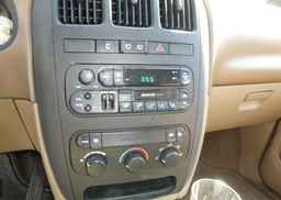 2001 DODGE CARAVAN SE