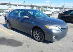 2011 TOYOTA CAMRY