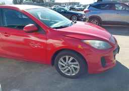 2013 MAZDA MAZDA3 GS-SKY
