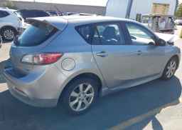 2013 MAZDA 3 I
