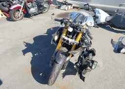 2015 YAMAHA YZFR1M