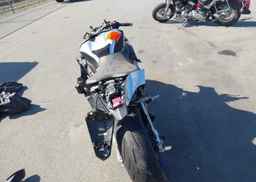 2015 YAMAHA YZFR1M