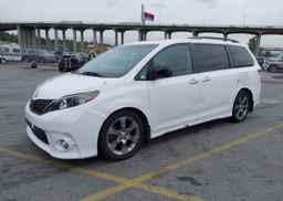 2013 TOYOTA SIENNA SPORT