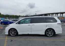 2013 TOYOTA SIENNA SPORT