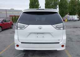2013 TOYOTA SIENNA SPORT