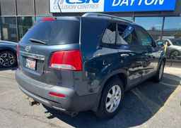 2011 KIA SORENTO LX