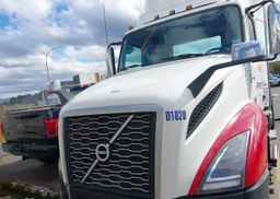 2021 VOLVO VN VNL