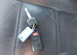 2001 NISSAN PATHFINDER LE
