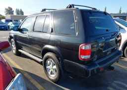 2001 NISSAN PATHFINDER LE