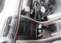 2003 MERCEDES-BENZ E 220