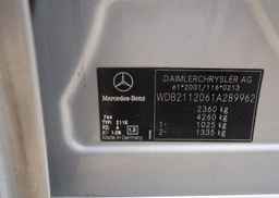 2003 MERCEDES-BENZ E 220