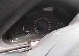 2003 MERCEDES-BENZ E 220